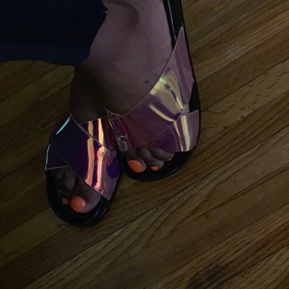 Metallic slides - Picture 3 of 3